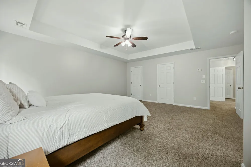560 Crestmont LN Canton, GA 30114