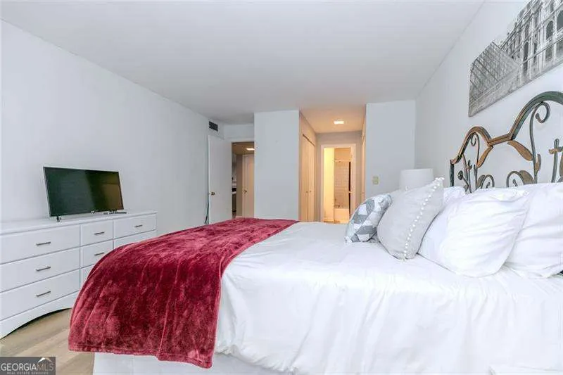 3058 Westwood WAY Alpharetta, GA 30004