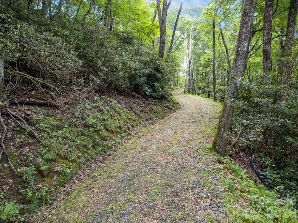 000 Wagon Trail Road Maggie Valley, NC 28751