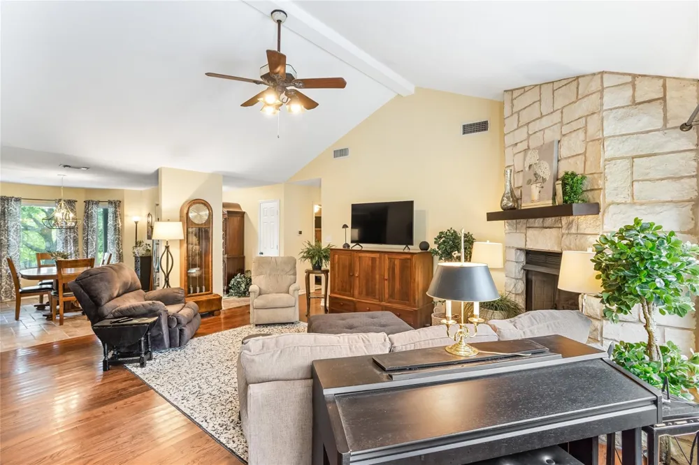 1088 Bub Hill Road Whitewright, TX 75491