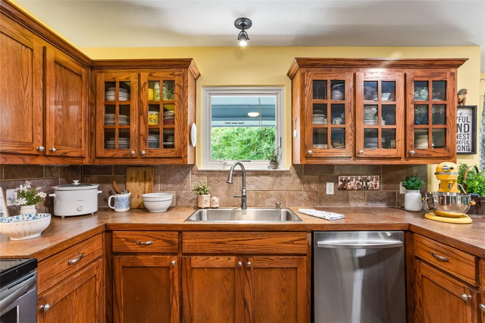 1088 Bub Hill Road Whitewright, TX 75491