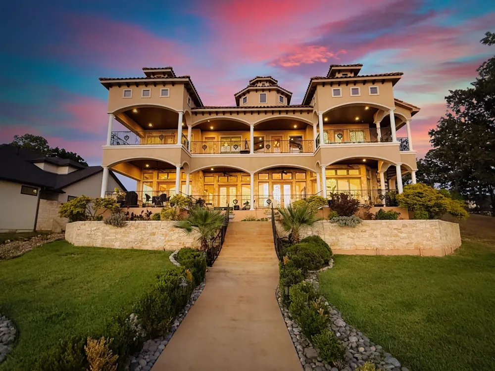 204 Pinnacle Club Place Mabank, TX 75156