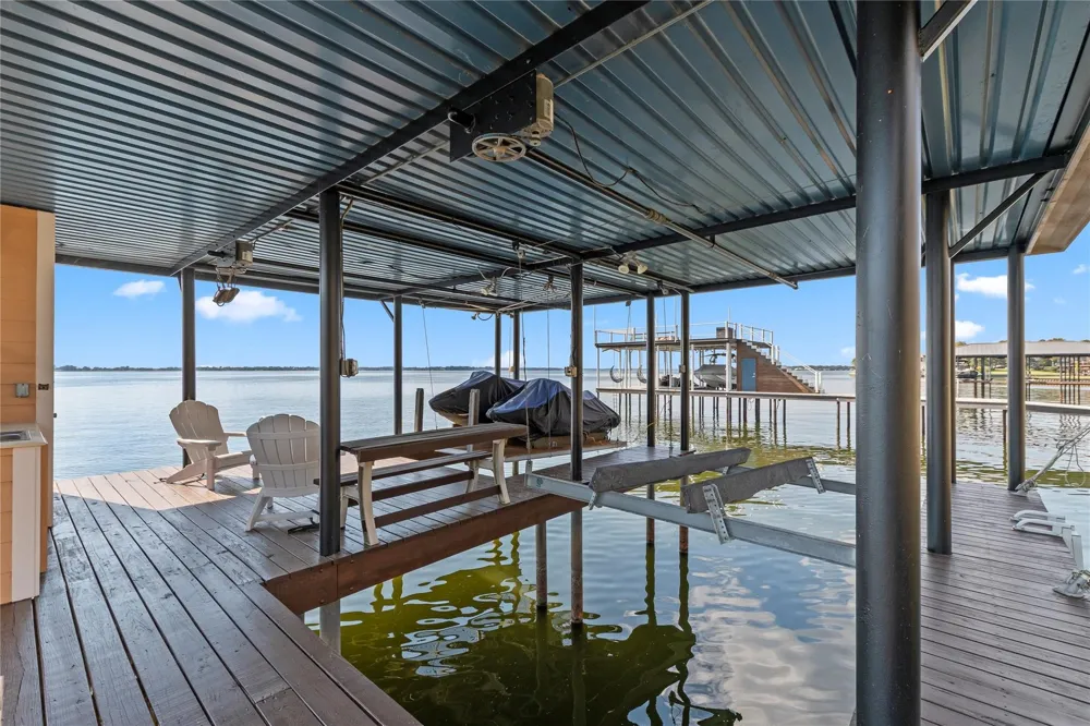 204 Pinnacle Club Place Mabank, TX 75156