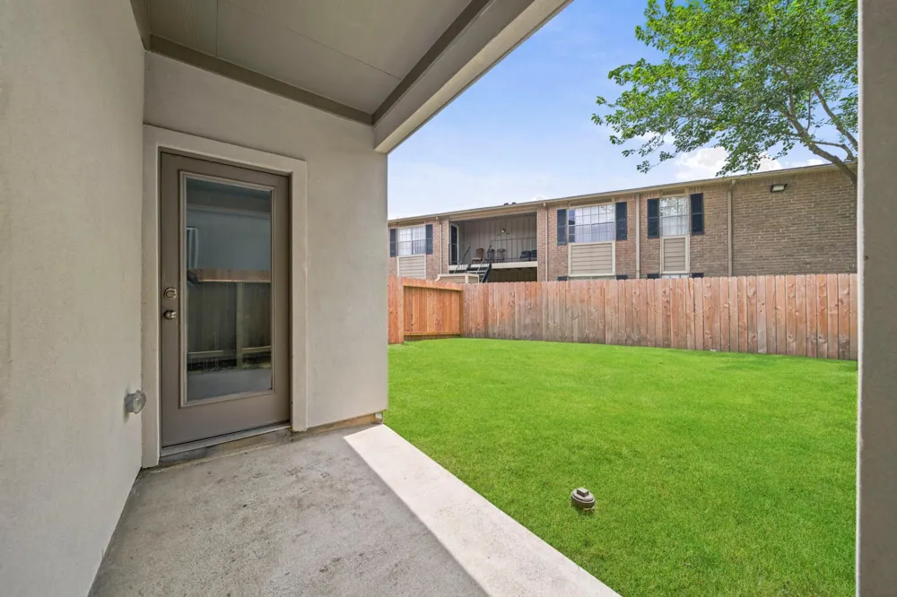2975 Park Hill Lane Stafford, TX 77477