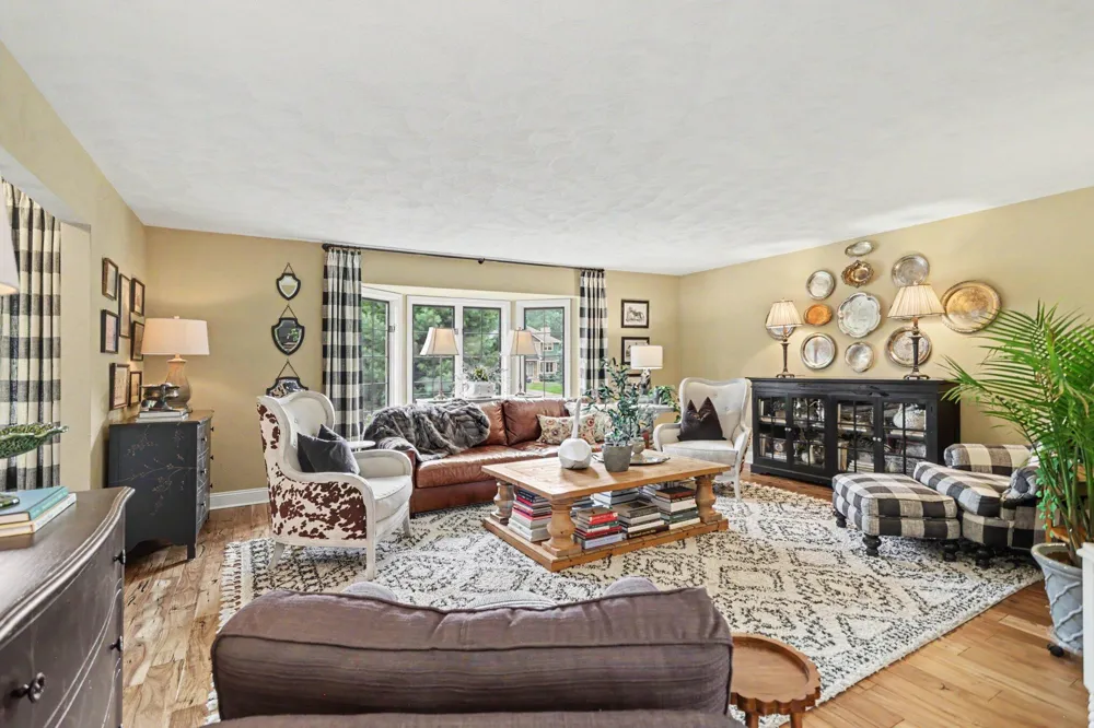 129 Minges Hills Drive Battle Creek, MI 49015