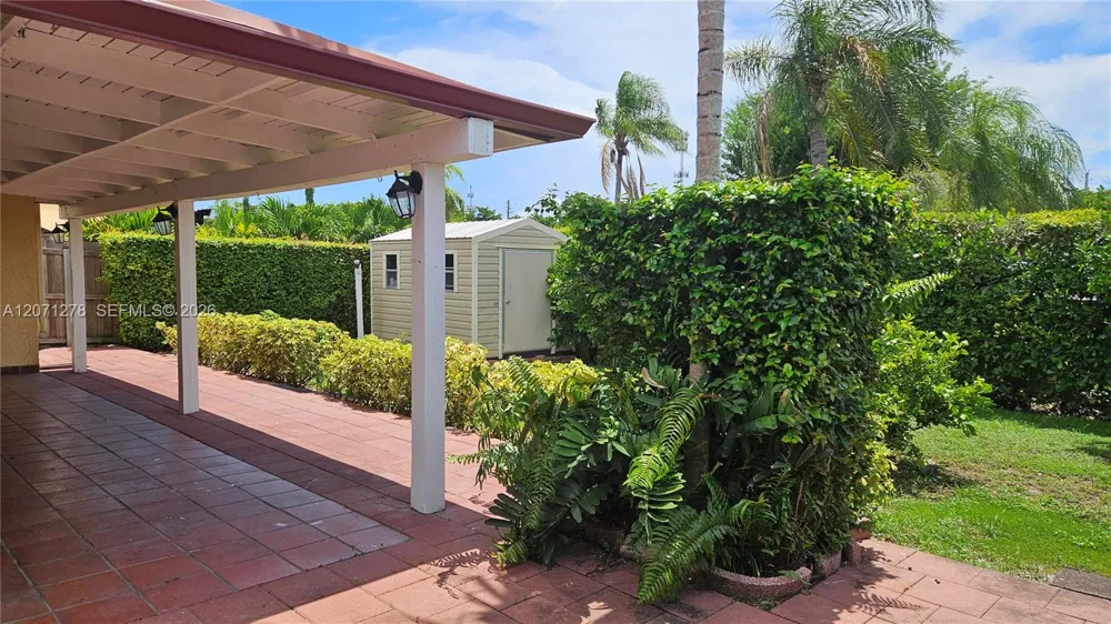 7142 SW 103rd Ct Cir Miami, FL 33173