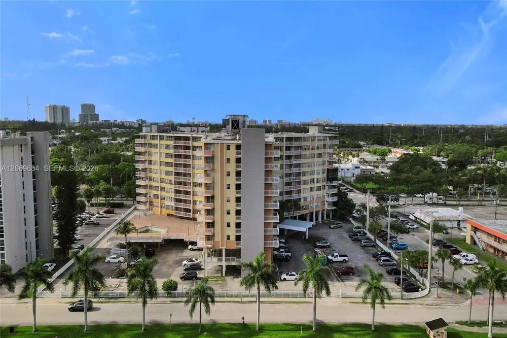 2025 NE 164th St #710 North Miami Beach, FL 33162