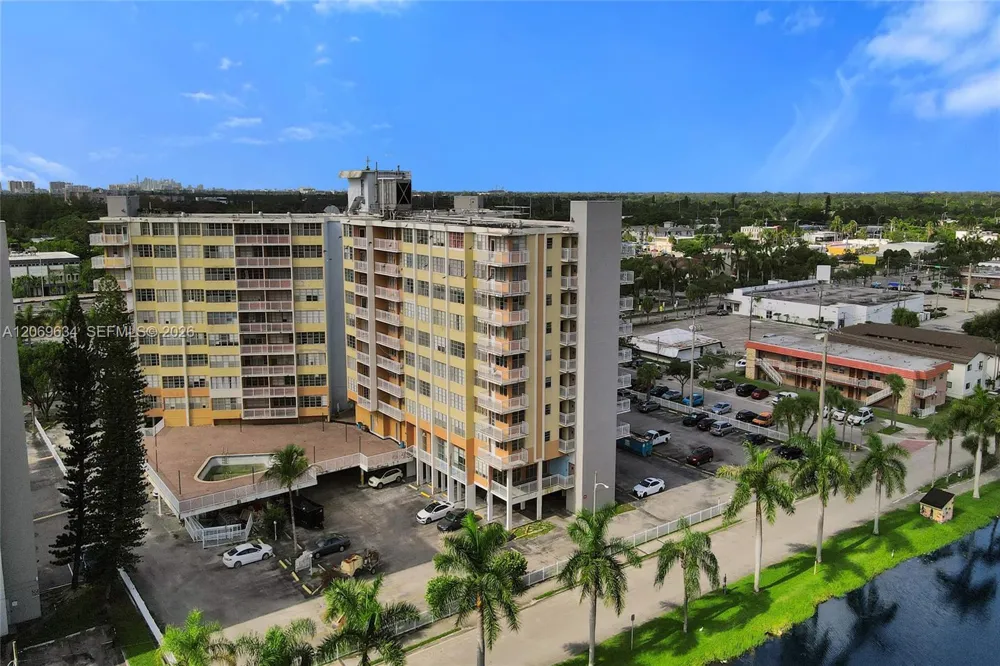 2025 NE 164th St #710 North Miami Beach, FL 33162