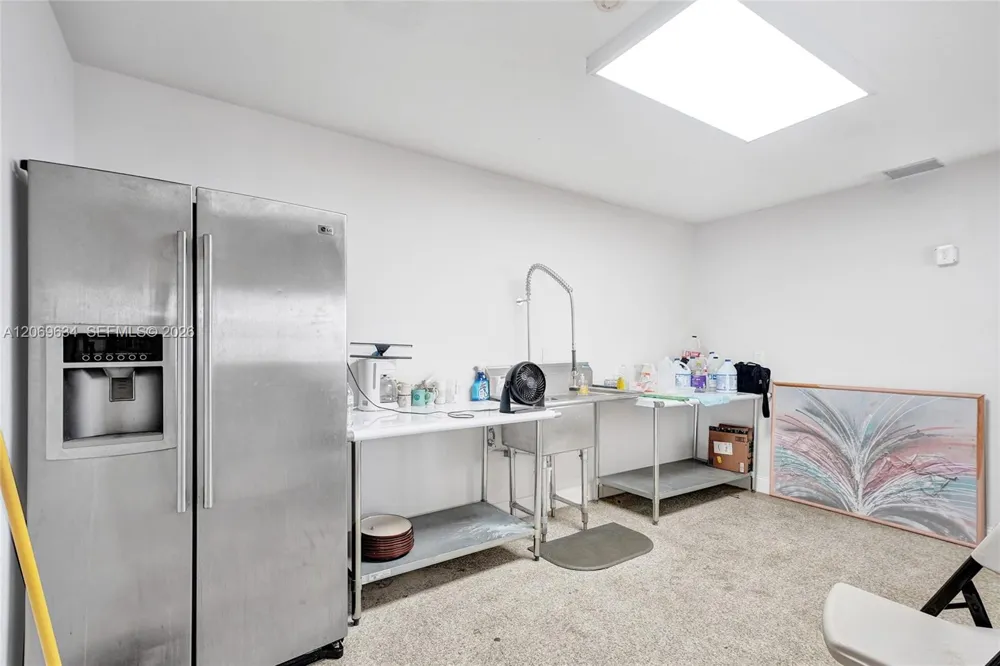 2025 NE 164th St #710 North Miami Beach, FL 33162