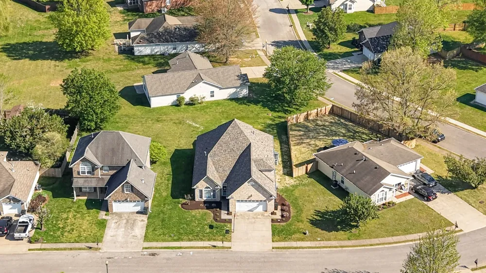 1415 Harrington Dr Gallatin, TN 37066