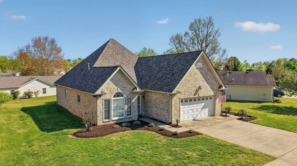 1415 Harrington Dr Gallatin, TN 37066