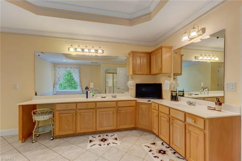565 Irvin Farm Road Reidsville, NC 27320