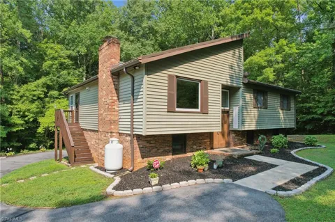 1640 Beechwood Road