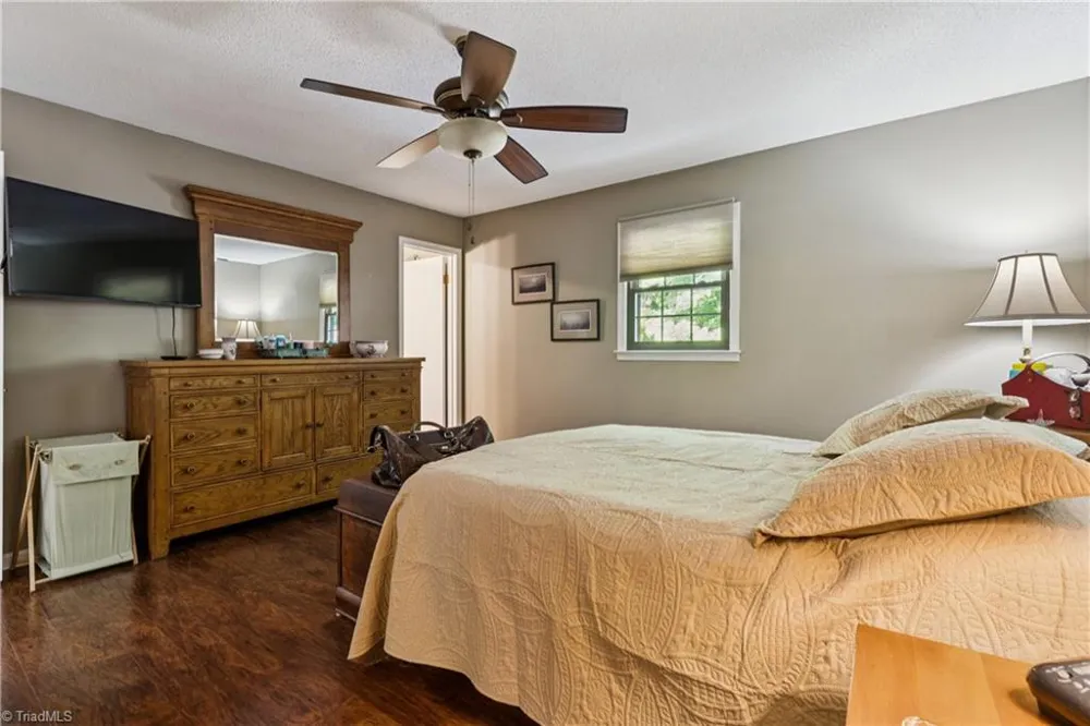 1640 Beechwood Road Yadkinville, NC 27055