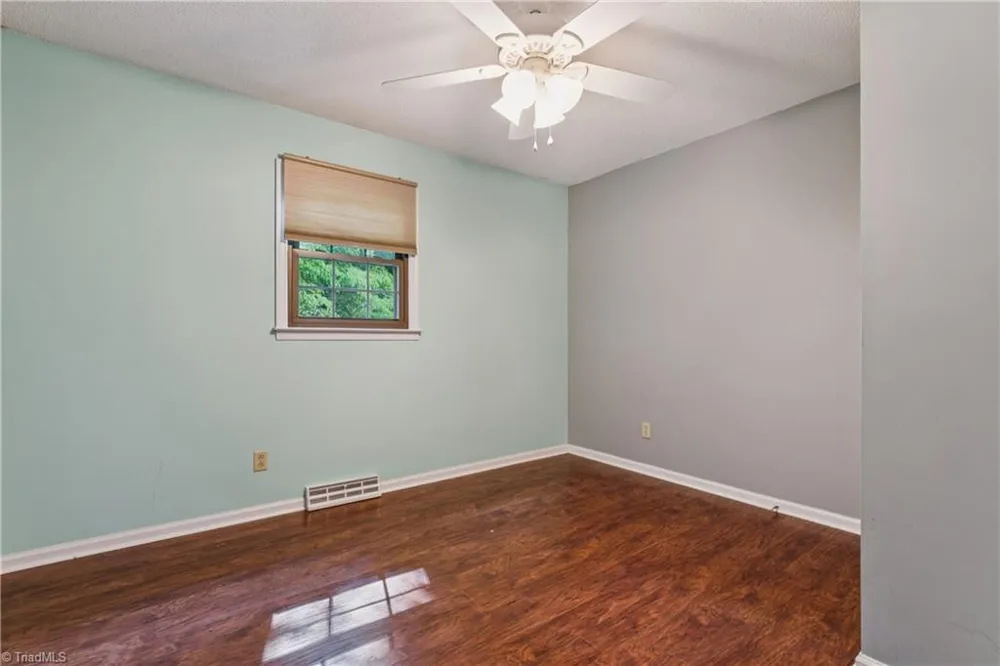 1640 Beechwood Road Yadkinville, NC 27055