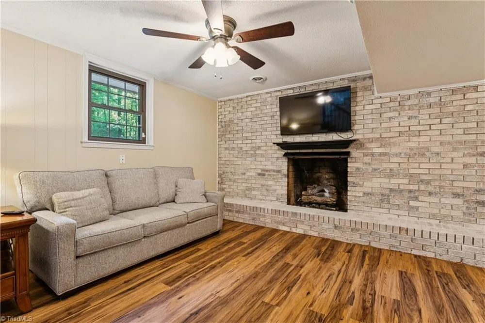 1640 Beechwood Road Yadkinville, NC 27055
