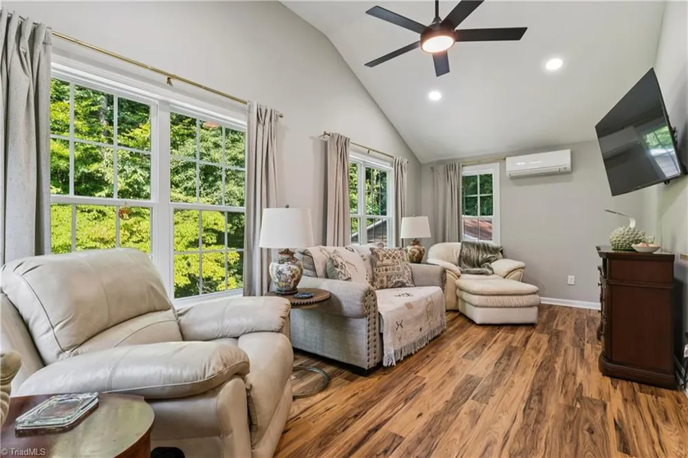 1640 Beechwood Road Yadkinville, NC 27055