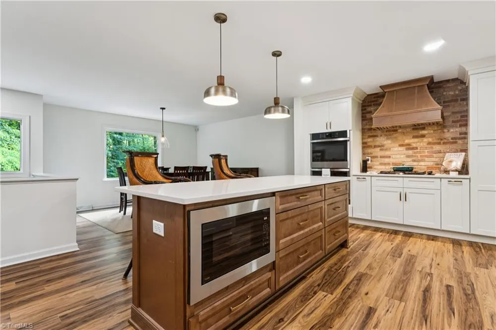 1640 Beechwood Road Yadkinville, NC 27055