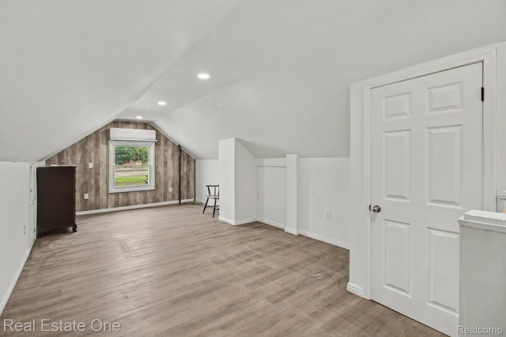 15982 Macarthur Street E Redford Charter Township, MI 48239