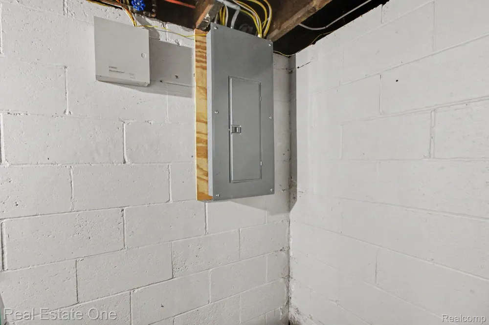 15982 Macarthur Street E Redford Charter Township, MI 48239