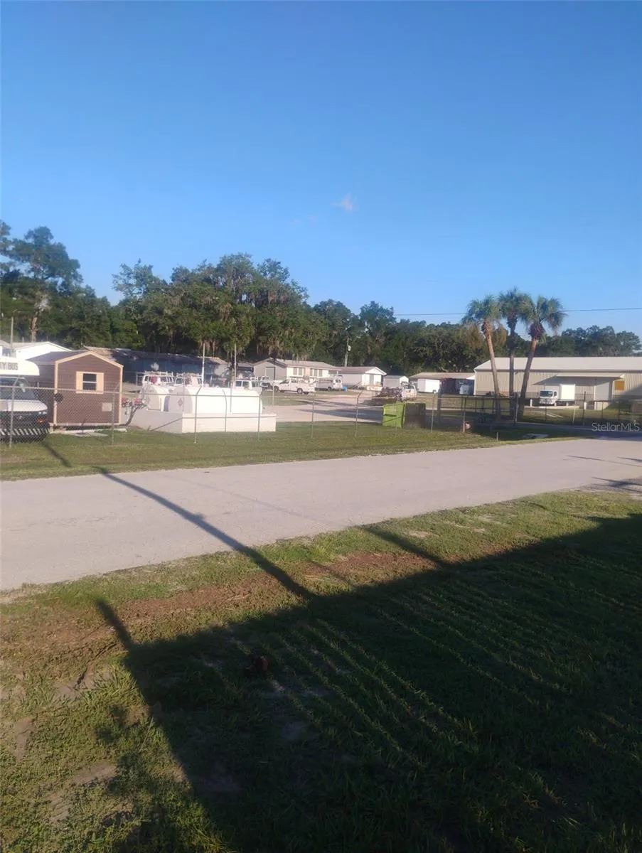 587 MARSHBURN DRIVE Bronson, FL 32621