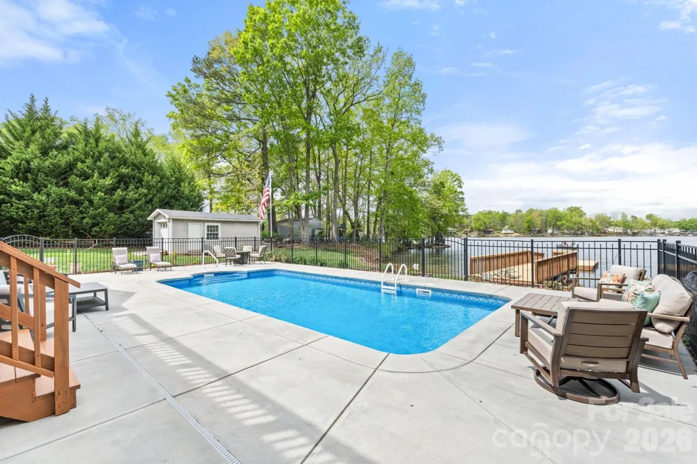 1786 Riverview Road Lexington, NC 27292