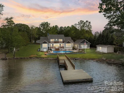 1786 Riverview Road