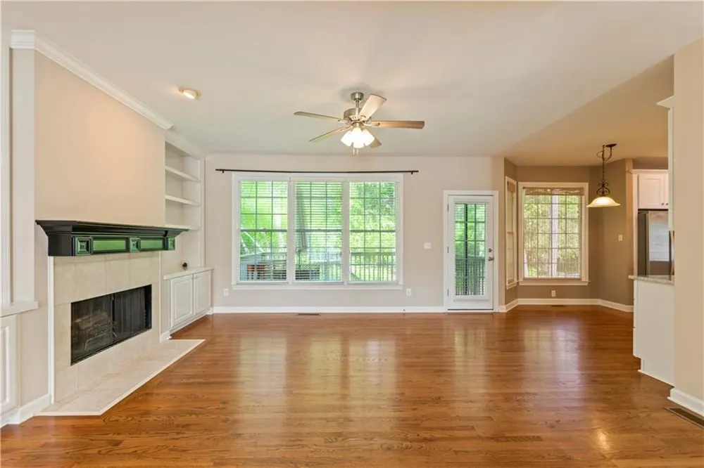 7205 Fawn Lake Drive Alpharetta, GA 30005