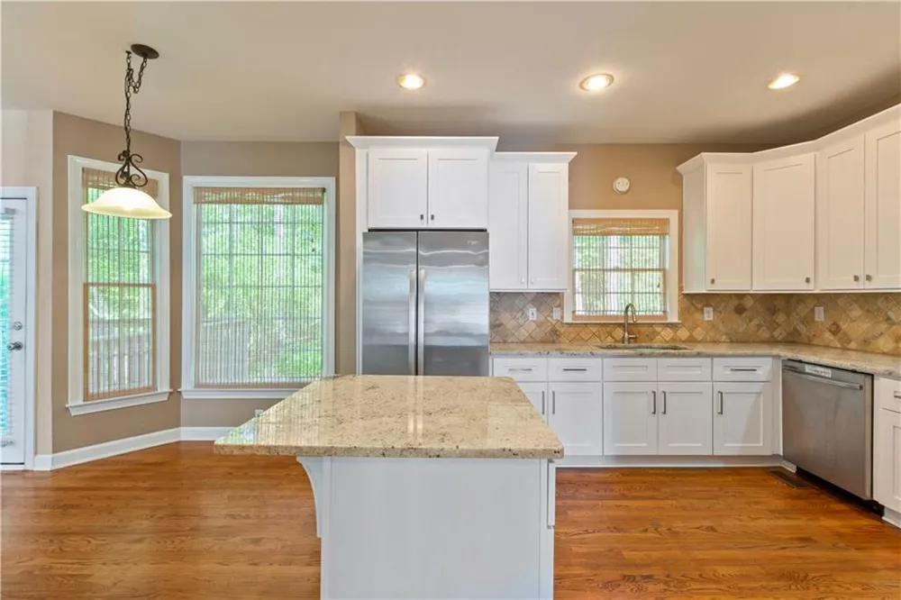 7205 Fawn Lake Drive Alpharetta, GA 30005