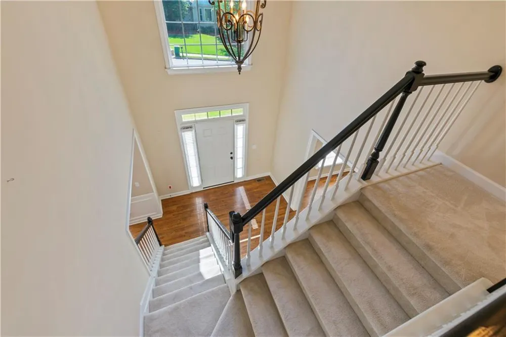7205 Fawn Lake Drive Alpharetta, GA 30005