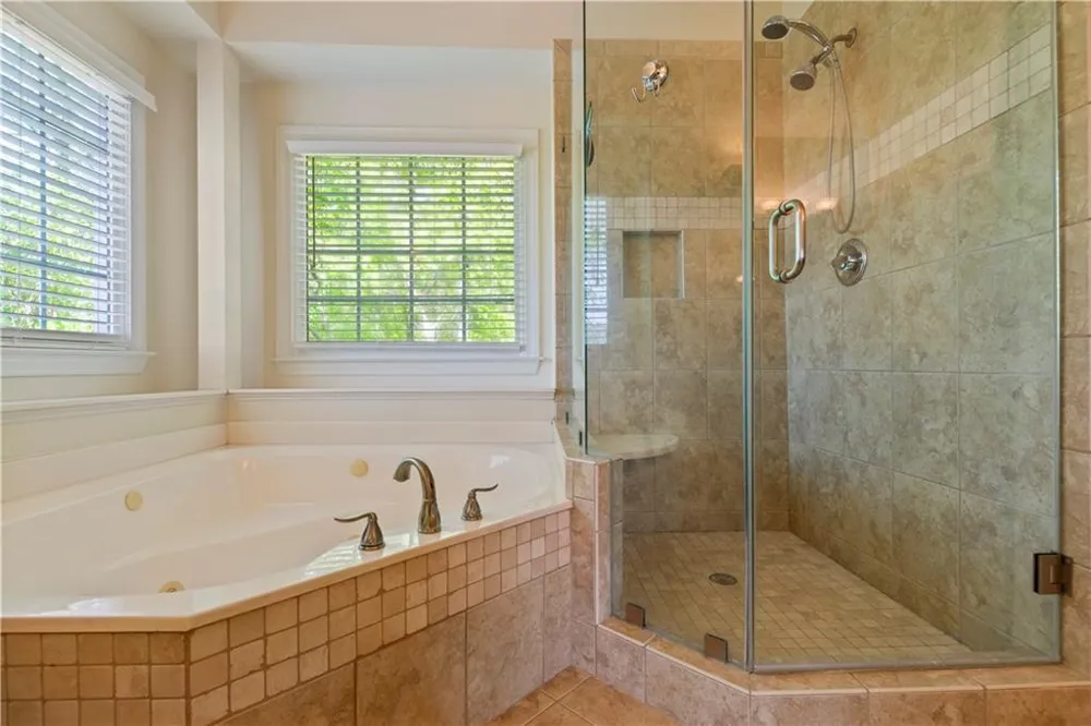 7205 Fawn Lake Drive Alpharetta, GA 30005