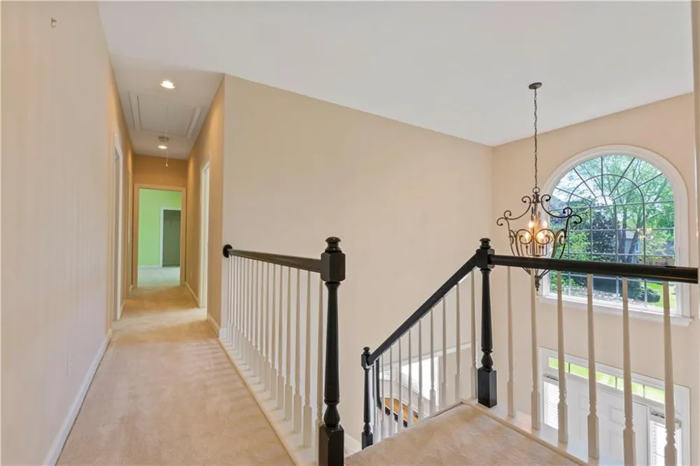 7205 Fawn Lake Drive Alpharetta, GA 30005
