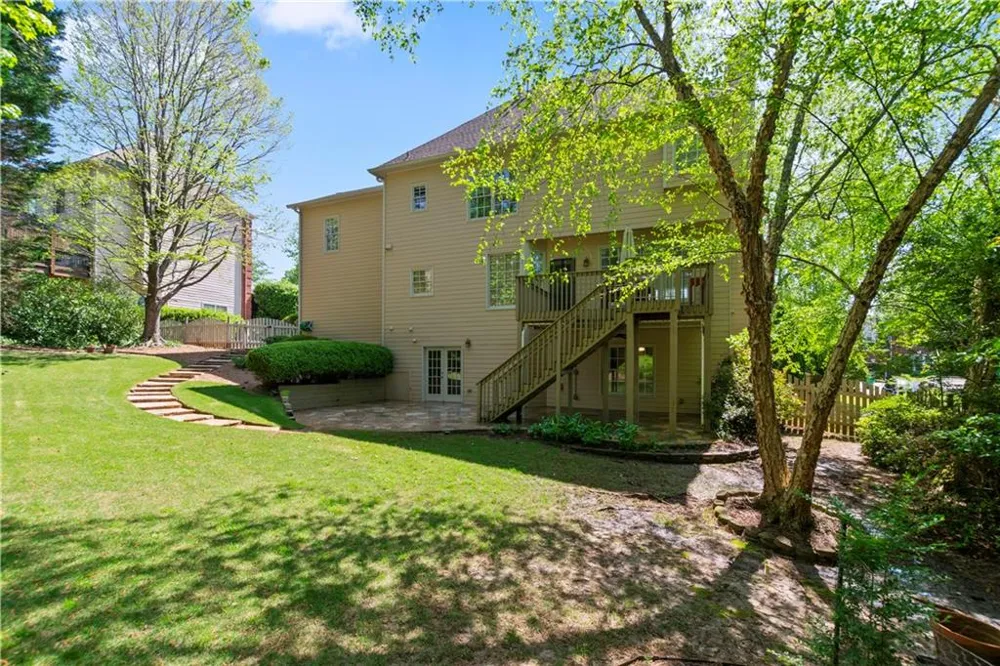 7205 Fawn Lake Drive Alpharetta, GA 30005