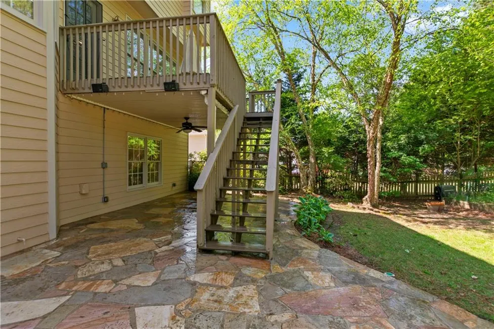 7205 Fawn Lake Drive Alpharetta, GA 30005