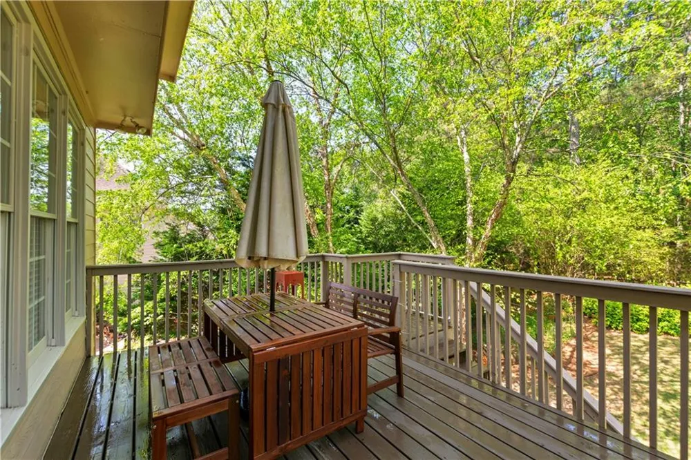 7205 Fawn Lake Drive Alpharetta, GA 30005