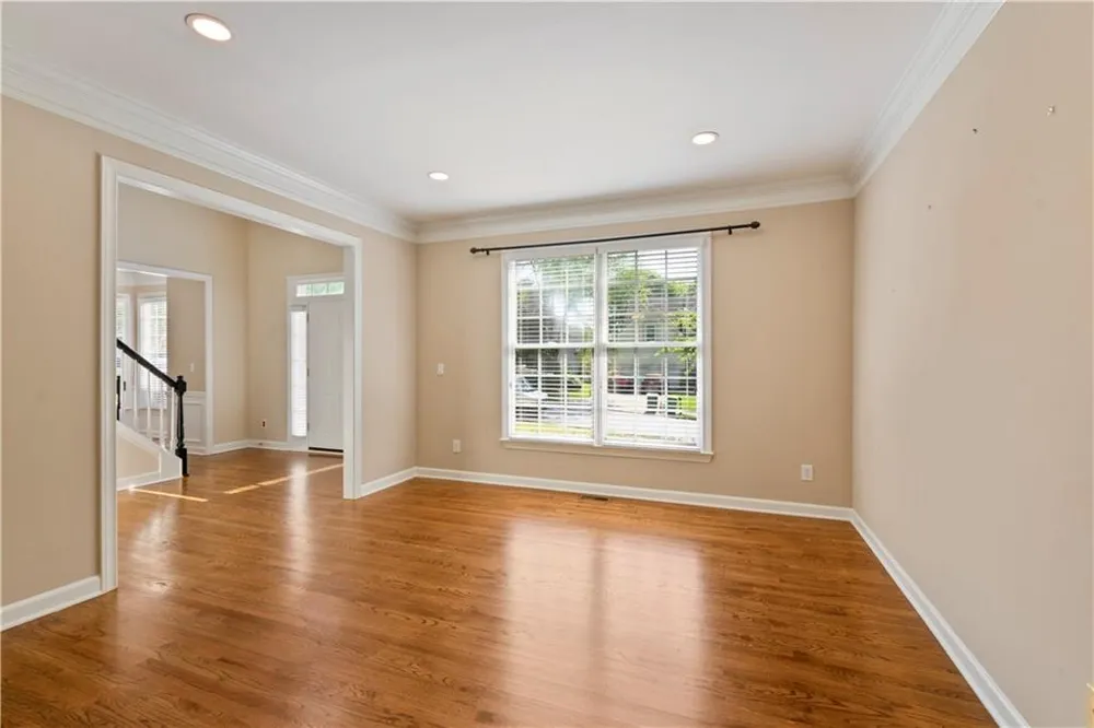 7205 Fawn Lake Drive Alpharetta, GA 30005