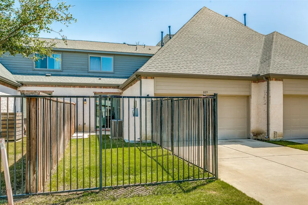 809 Milton Way Coppell, TX 75019
