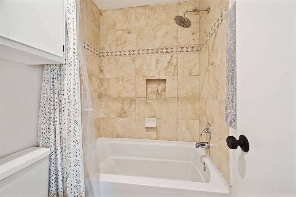 2074 Augusta Drive #6/47 Houston, TX 77057