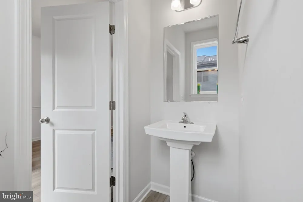 10308 VISTA SOLA WAY Lanham, MD 20706
