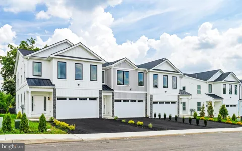 661 PROVIDENT ROAD