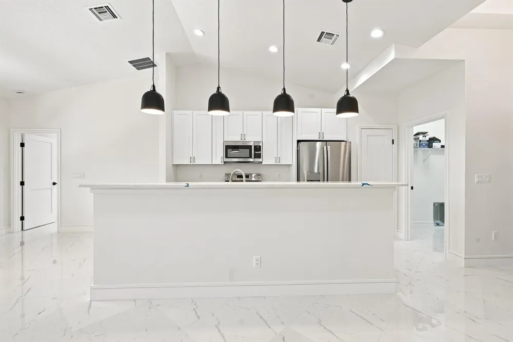 2356 30TH AVENUE SW Vero Beach, FL 32968