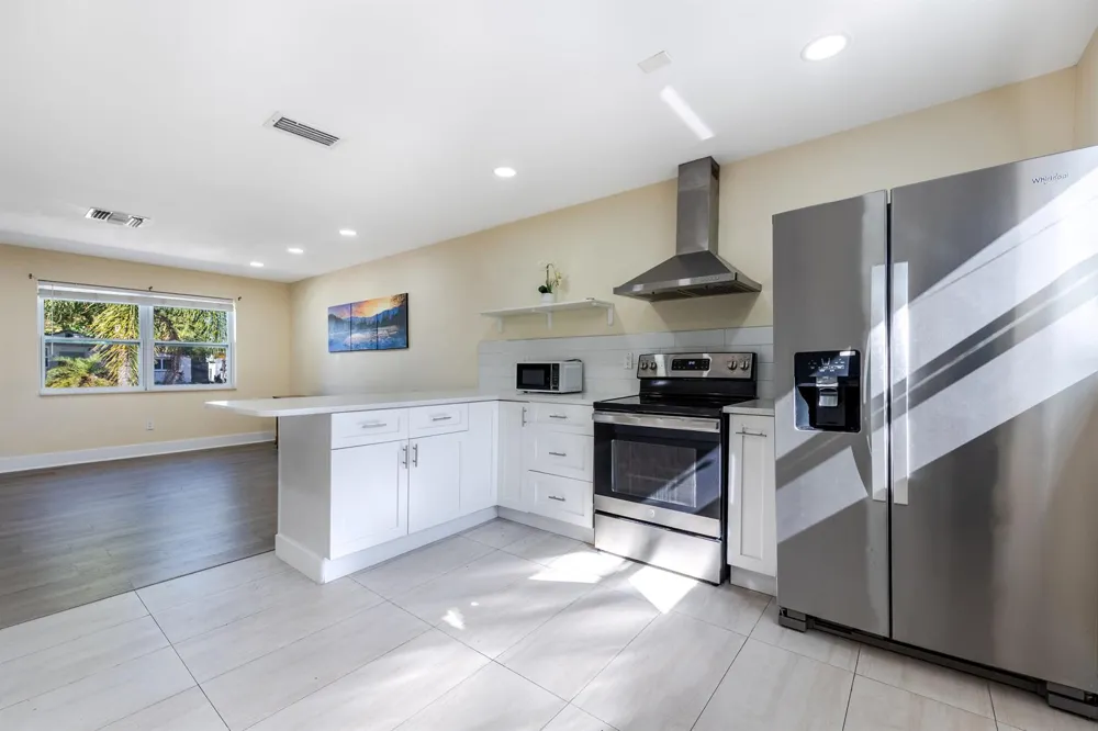 3914 SERUBI AVENUE Palm Springs, FL 33461