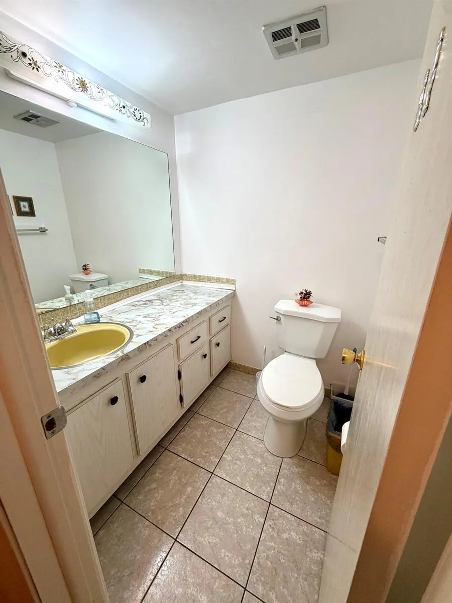 4740 NW 21st Street #311 Lauderhill, FL 33313