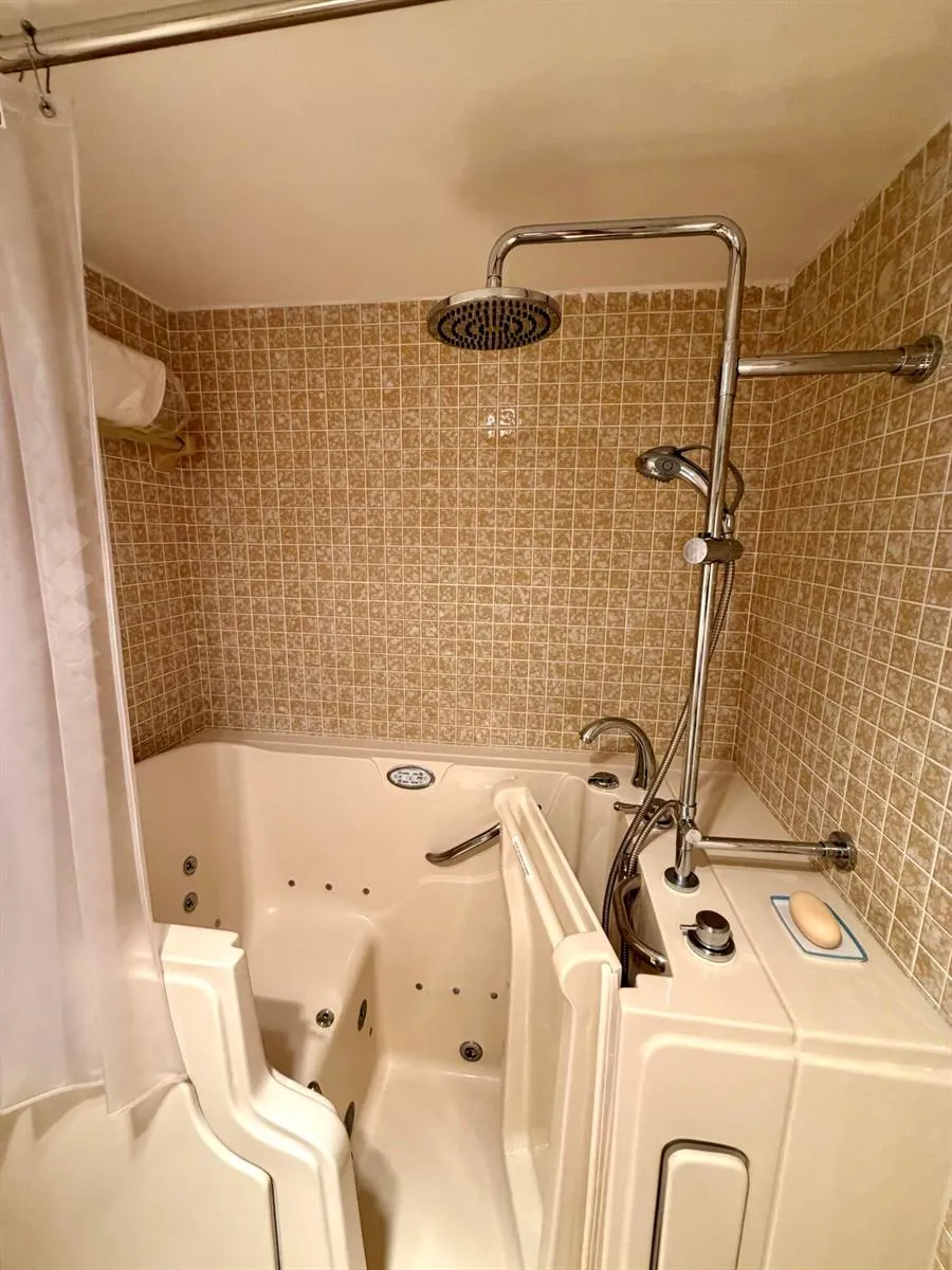4740 NW 21st Street #311 Lauderhill, FL 33313