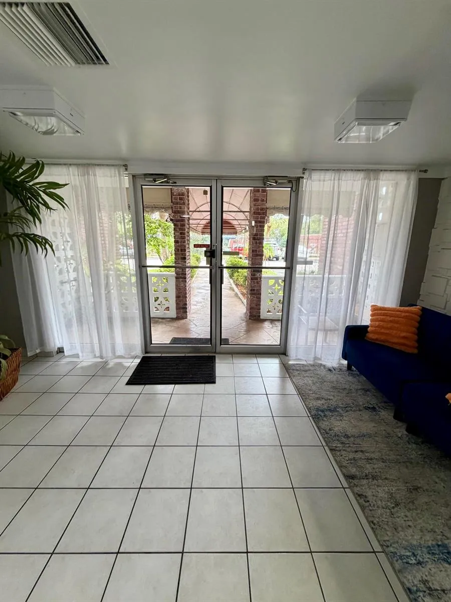 4740 NW 21st Street #311 Lauderhill, FL 33313