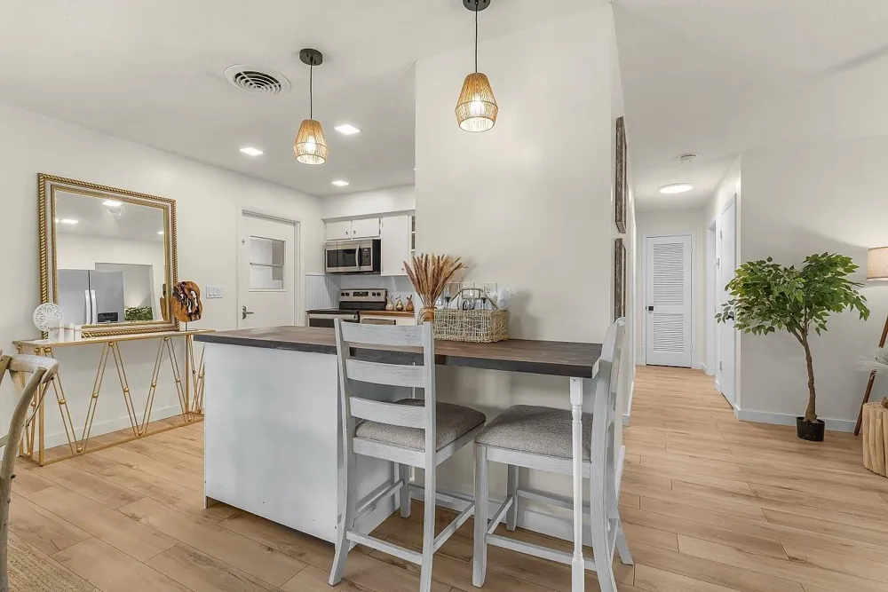 1206 21ST COURT Vero Beach, FL 32960