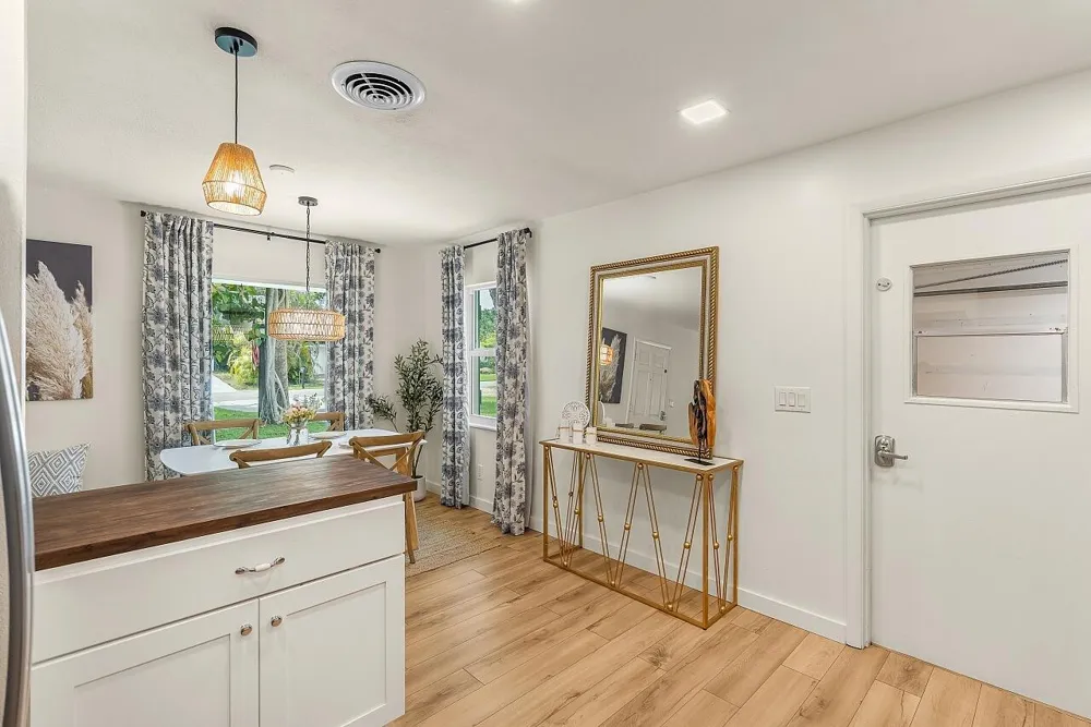 1206 21ST COURT Vero Beach, FL 32960