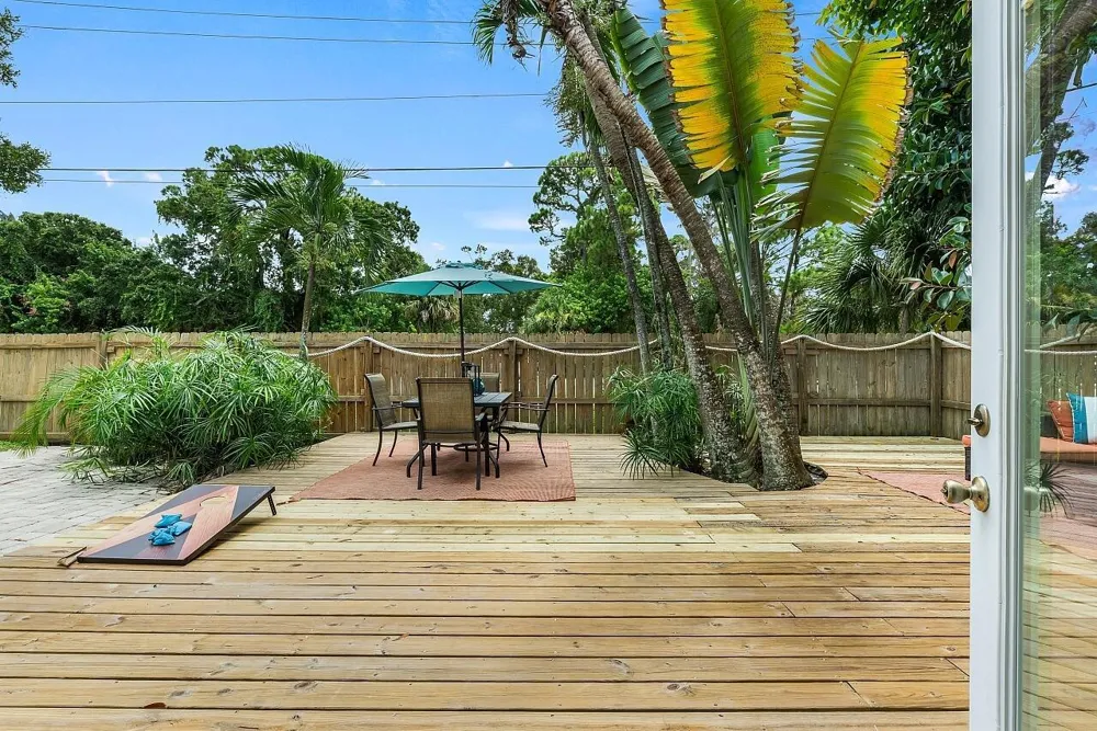 1206 21ST COURT Vero Beach, FL 32960