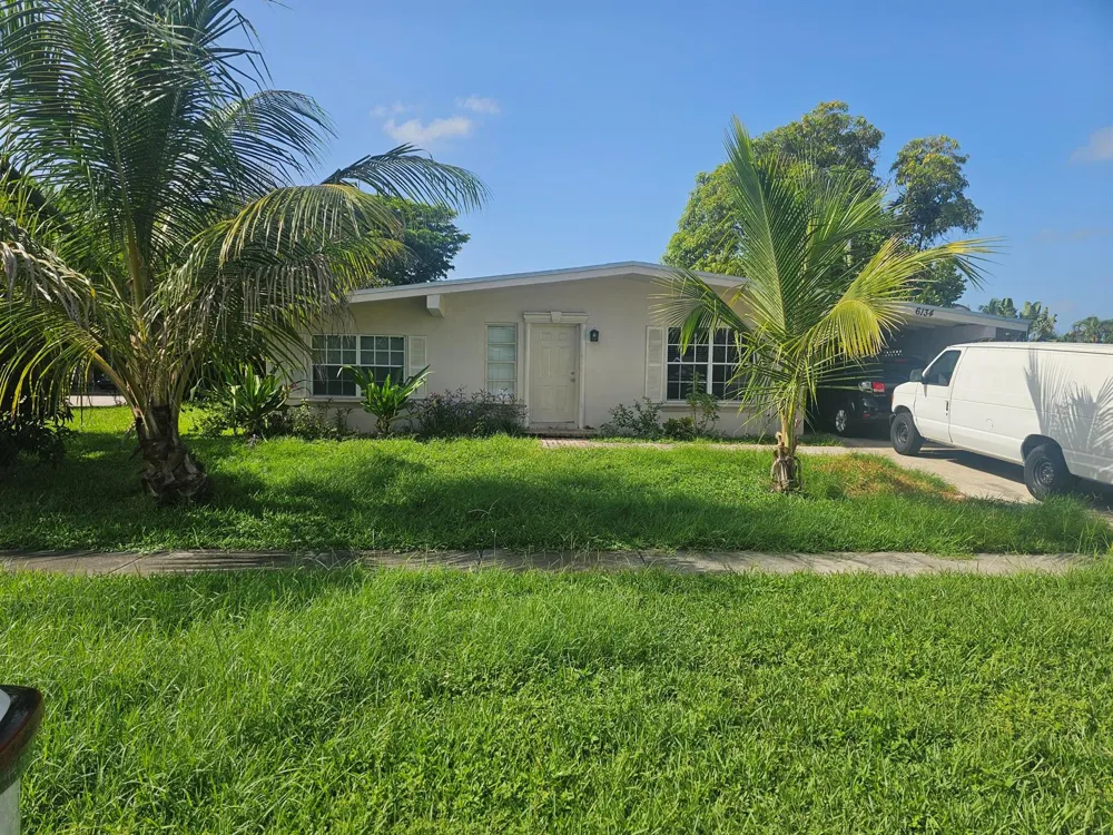 6134 HOGAN CREEK ROAD Margate, FL 33063