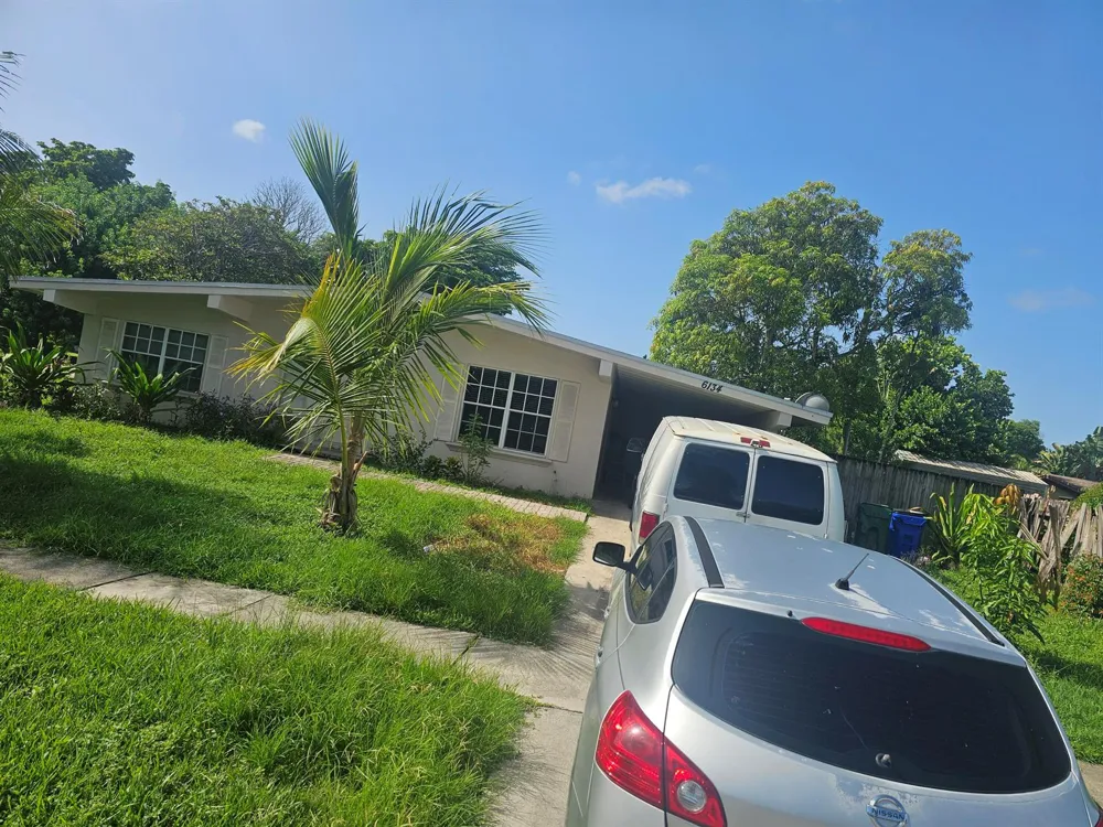 6134 HOGAN CREEK ROAD Margate, FL 33063